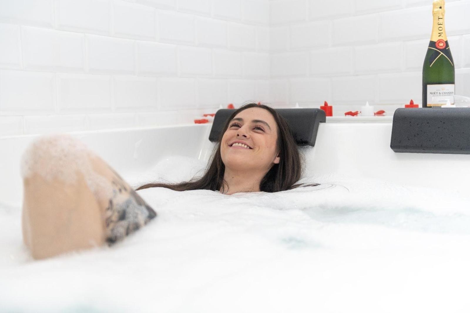 Alzira Bonita Suite Vip Jacuzzi Exterior foto